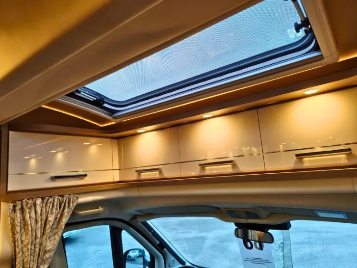 Fahrzeugbild Carthago C-Tourer T 148 LE  MIT HUBBETT+AUTOMATIK #12