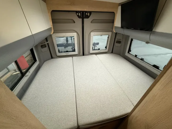 Fahrzeugbild Clever SELECT LINE Celebration 600 #24