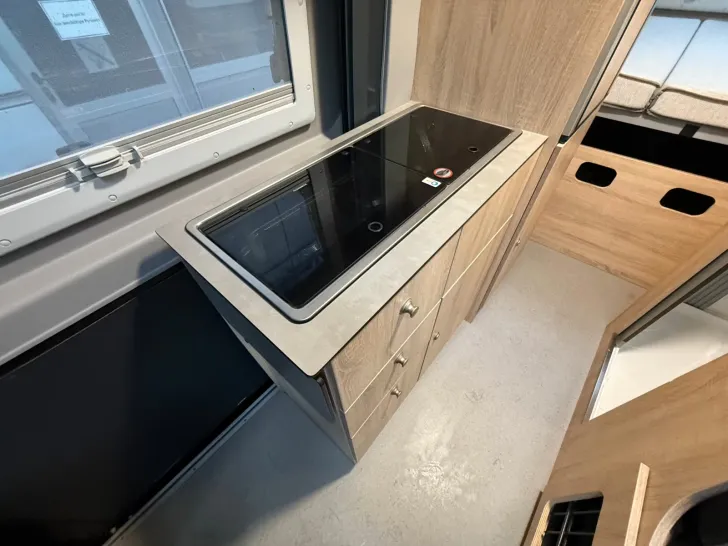 Fahrzeugbild Clever SELECT LINE Celebration 600 #53