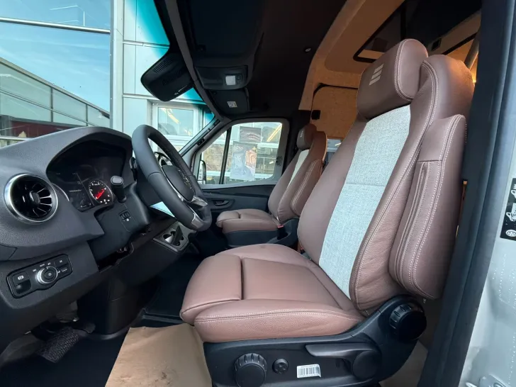 Fahrzeugbild Hymer Camper Van Grand Canyon S 700 #16