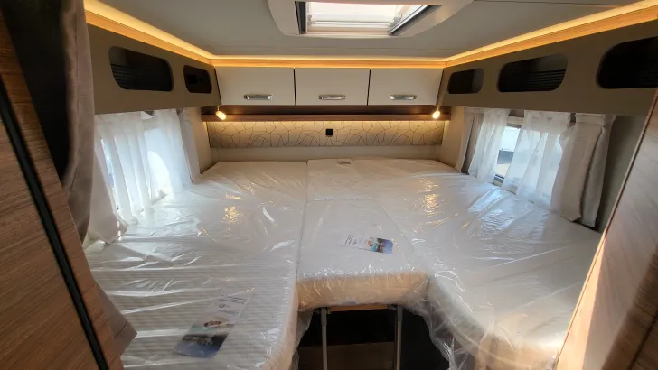 Fahrzeugbild Weinsberg CaraCompact 640 MEG Suite EDITION [PEPPER] #15