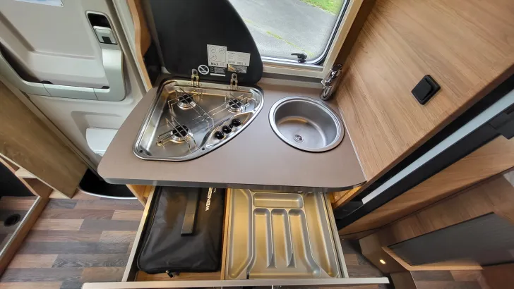 Fahrzeugbild Weinsberg CaraCompact Suite 640 MEG EDITION [PEPPER] #17