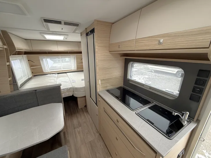 Fahrzeugbild Fendt Bianco Activ 550 KMG Dachklima Truma Aventa Comf. 2 #9