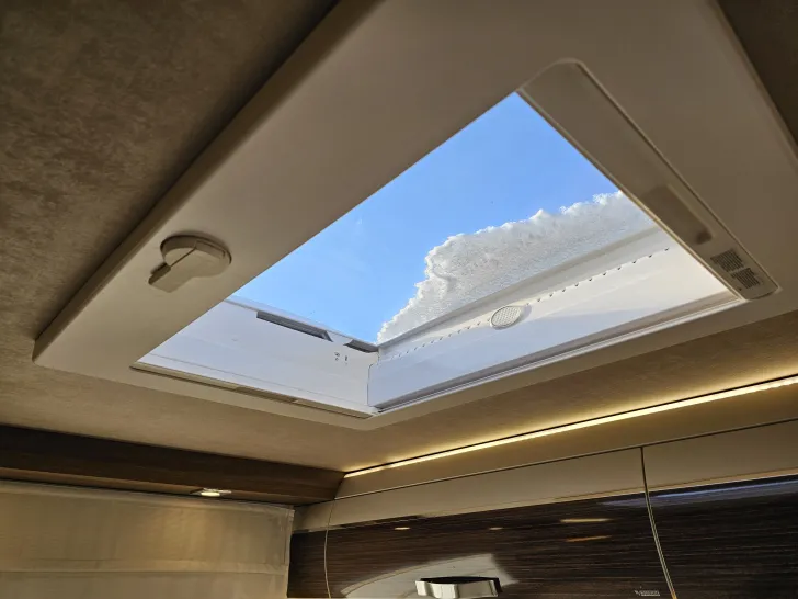 Fahrzeugbild Mobilvetta Krosser 86 NB #28