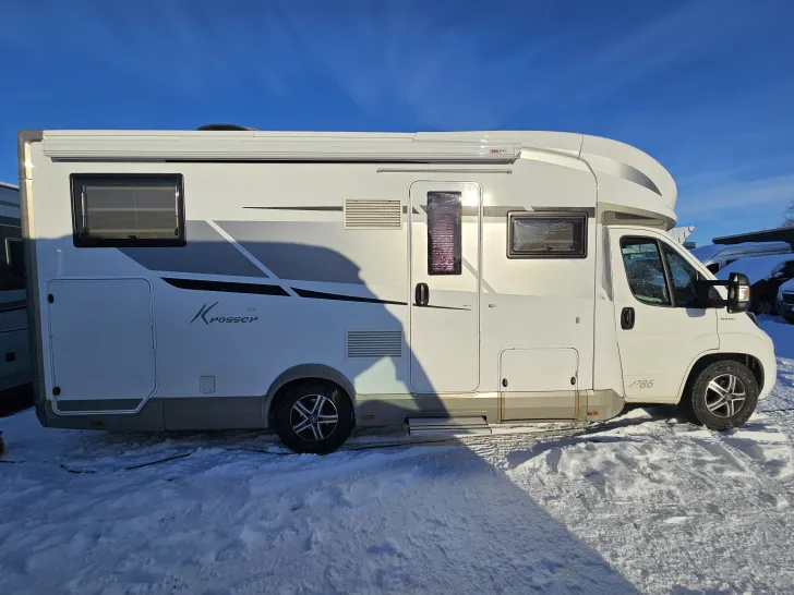 Fahrzeugbild Mobilvetta Krosser 86 NB #5