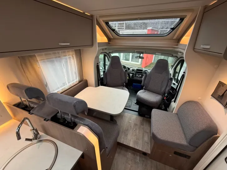 Fahrzeugbild Carado T 447 #24