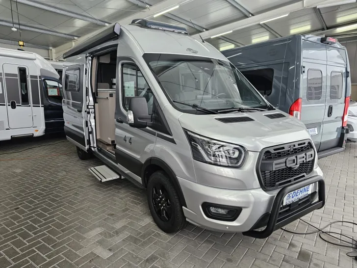 Fahrzeugbild Carado Edition25 CV Ford 590 4x4 sofort Verfügbar #1