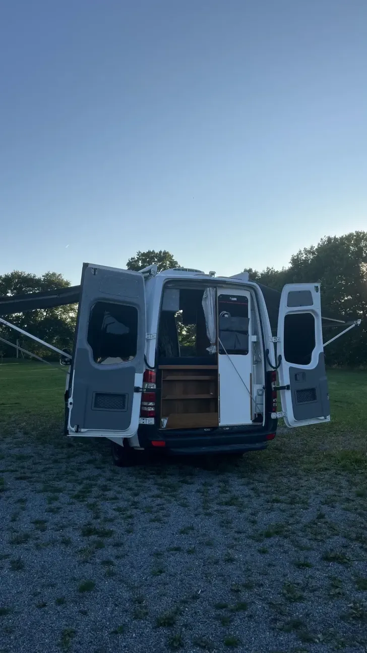 Fahrzeugbild Mercedes-Benz Sprinter 313 CDI sehr gepflegt #3