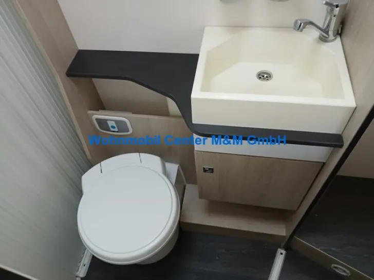 Fahrzeugbild Chausson 628 EB Special Edition Dachklima Markise #15