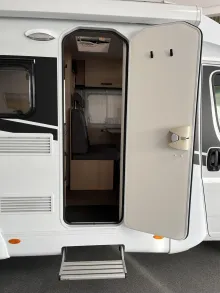 Fahrzeugbild Sunlight V 60 #11