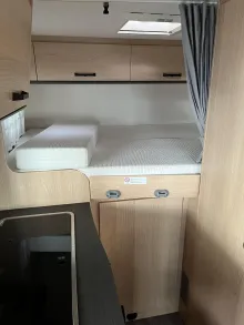 Fahrzeugbild Sunlight V 60 #12