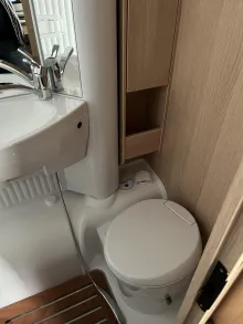 Fahrzeugbild Sunlight V 60 #14