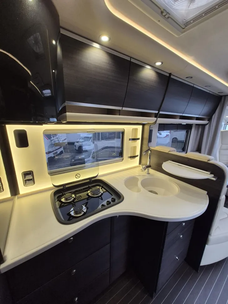 Fahrzeugbild Concorde Liner Plus 990 G #22