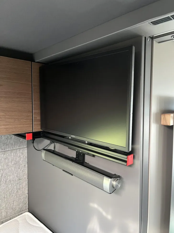 Fahrzeugbild Niesmann + Bischoff iSmove 6.9 E #25