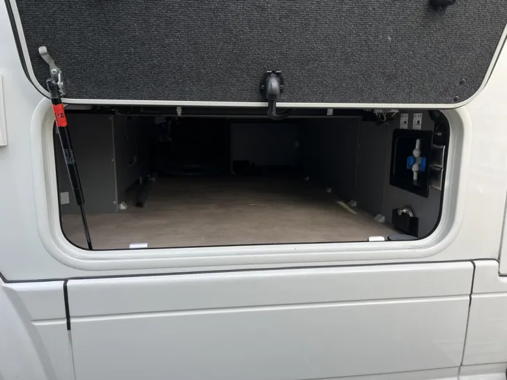 Fahrzeugbild Concorde Charisma 860 LI #8