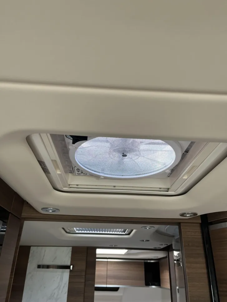 Fahrzeugbild Concorde Charisma 860 LI #11