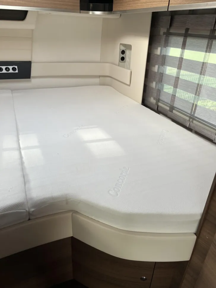 Fahrzeugbild Concorde Charisma 860 LI #18