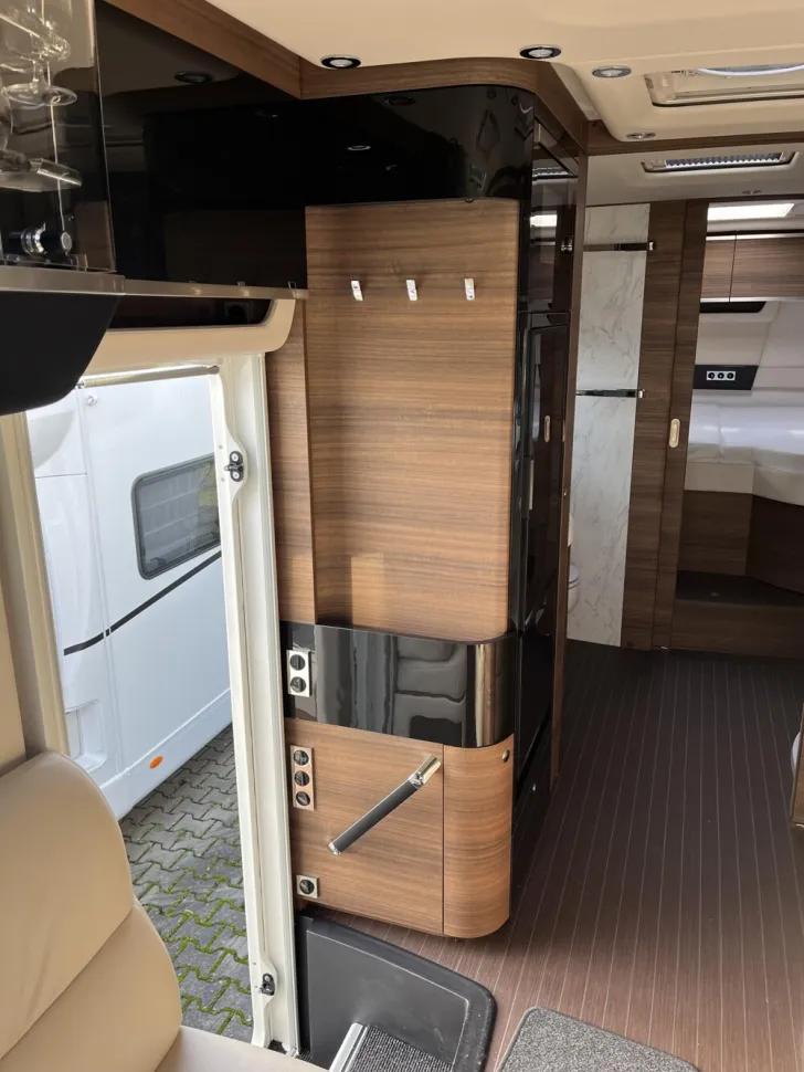 Fahrzeugbild Concorde Charisma 860 LI #25