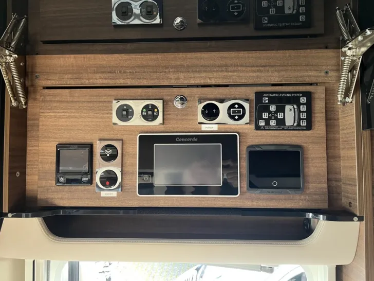 Fahrzeugbild Concorde Charisma 860 LI #29