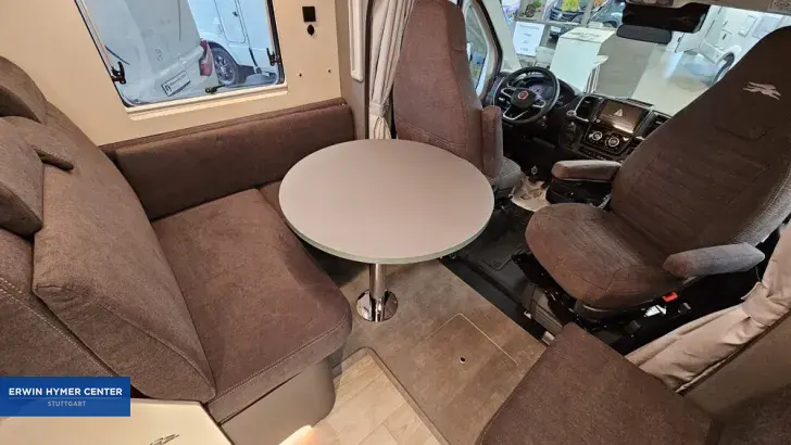 Fahrzeugbild Laika Kosmo L 409 #17