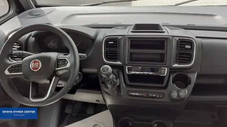 Fahrzeugbild Carado I 338 #9