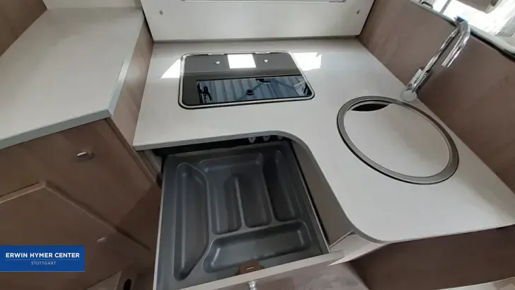 Fahrzeugbild Carado I 338 #18