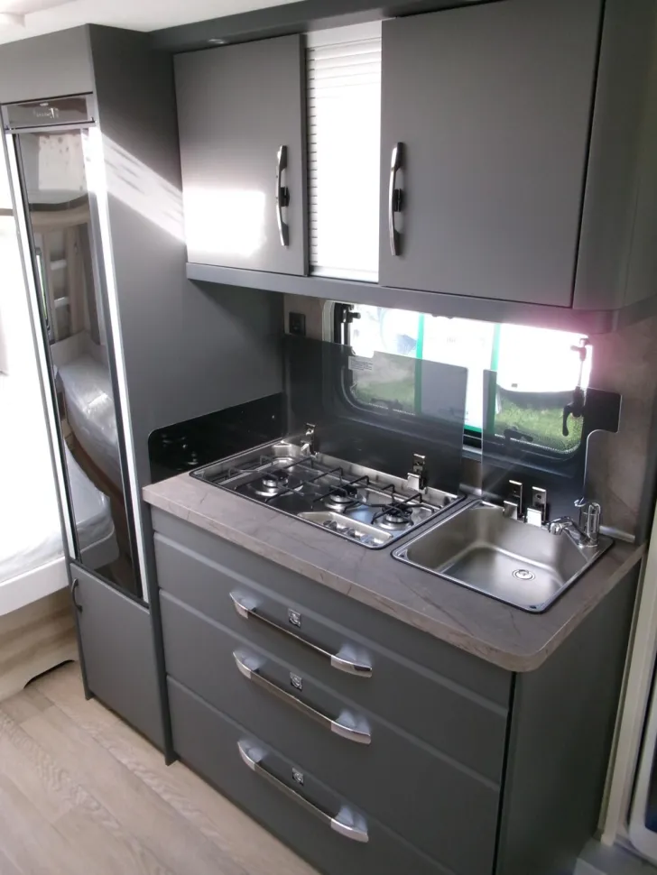 Fahrzeugbild Hobby De Luxe 495 UL #6