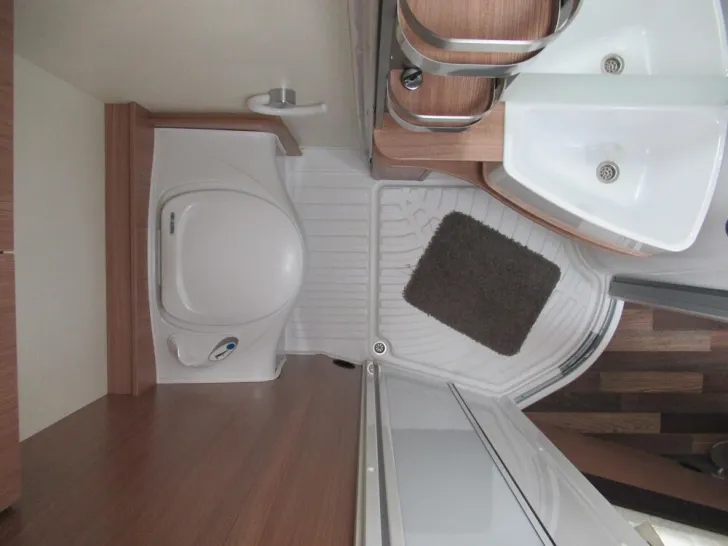 Fahrzeugbild Knaus Sky Wave 650 MF #12