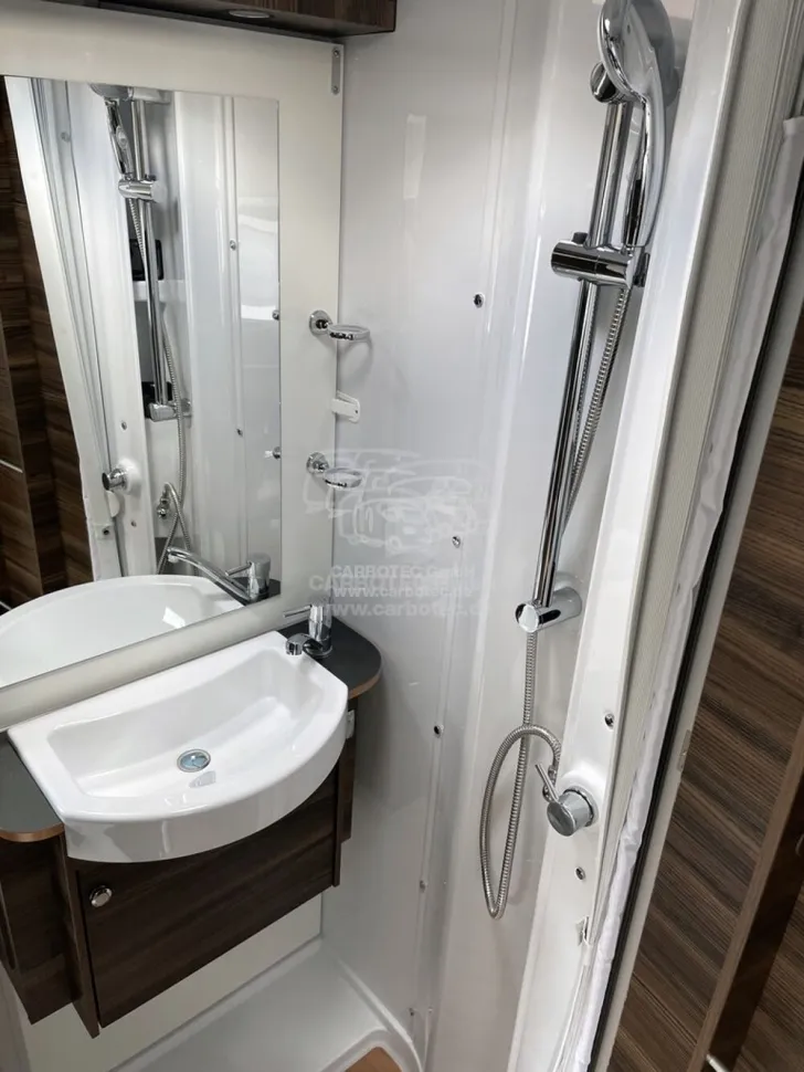Fahrzeugbild Laika Ecovip H 3110 #13