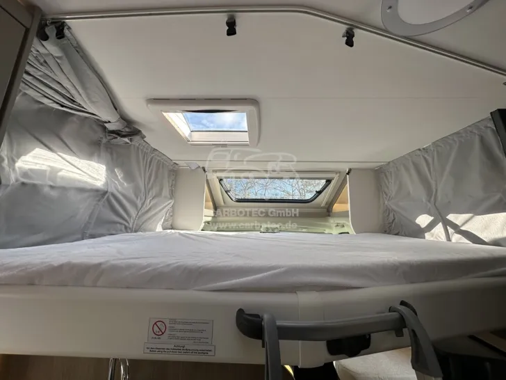 Fahrzeugbild Carado T 338 #9