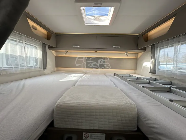 Fahrzeugbild Carado T 338 #12