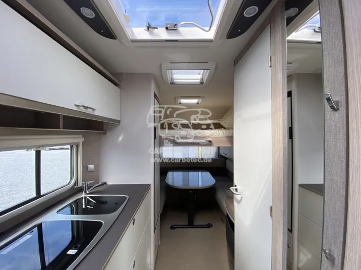 Fahrzeugbild Bürstner Premio Plus 440 TK #4