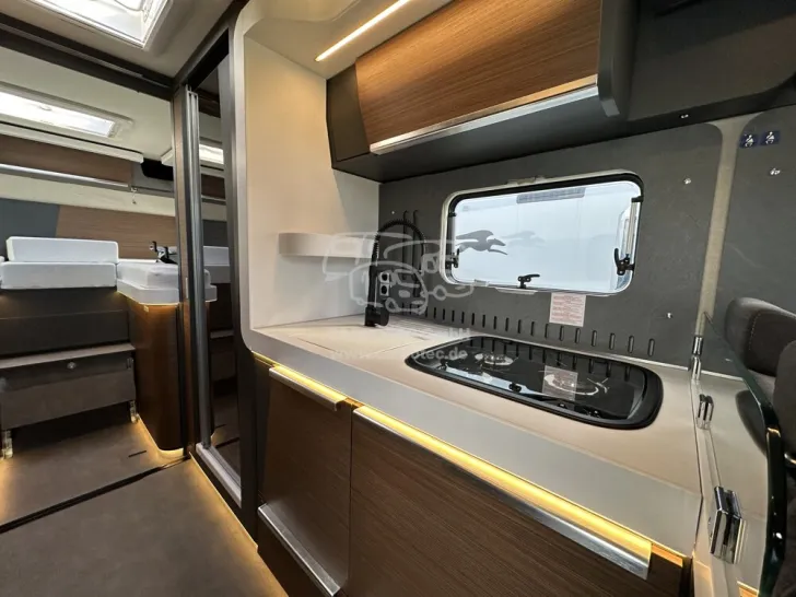 Fahrzeugbild Laika Kreos L 5009 #9