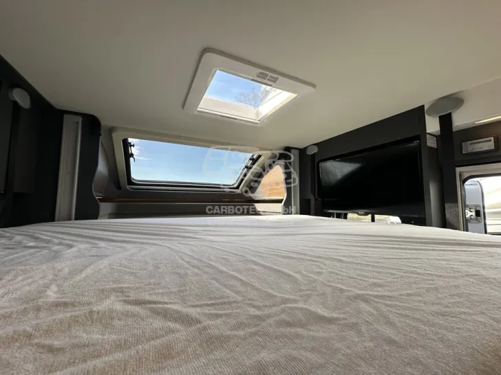 Fahrzeugbild Laika Kreos L 5009 #11