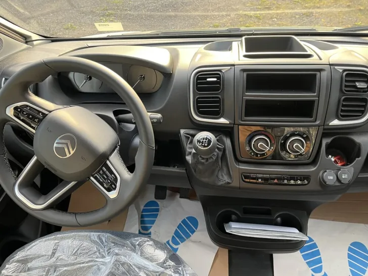 Fahrzeugbild LMC Tracer 690 EL #6