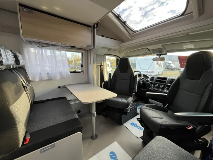 Fahrzeugbild LMC Tracer 690 EL #7