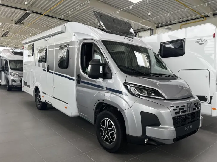 Fahrzeugbild Carado V 347 #1