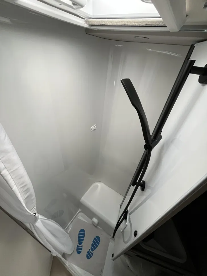 Fahrzeugbild LMC Tracer V 600 #12