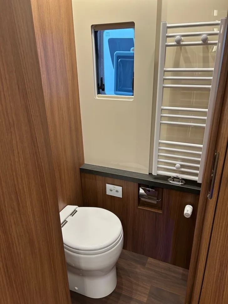 Fahrzeugbild Carthago chic s-plus I 64 XL QB #16