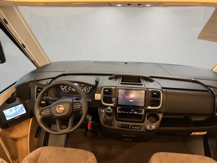 Fahrzeugbild Malibu I 500 RB QB comfort #8