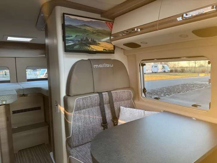 Fahrzeugbild Malibu Charming GT skyview 640 LE #12