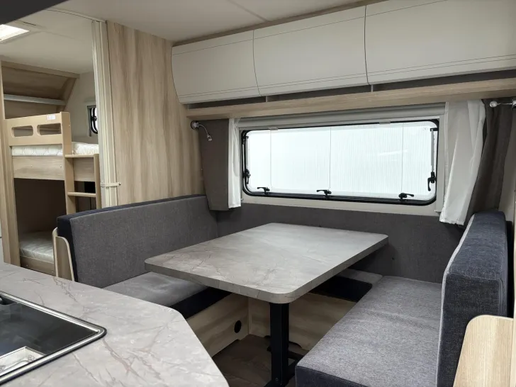 Fahrzeugbild Hobby De Luxe 545 KMF #8