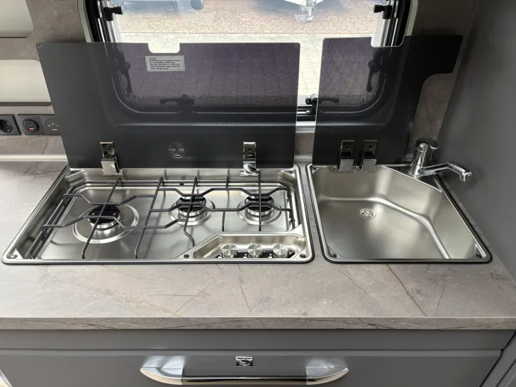 Fahrzeugbild Hobby De Luxe 545 KMF #10