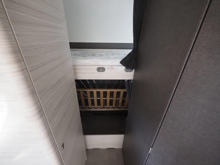 Fahrzeugbild Dethleffs C'Joy 410 LK, Dynamikpaket, Badfenster #6