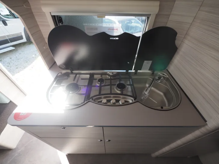 Fahrzeugbild Dethleffs C'Joy 410 LK, Dynamikpaket, Badfenster #7