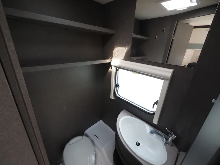 Fahrzeugbild Dethleffs C'Joy 410 LK, Dynamikpaket, Badfenster #10