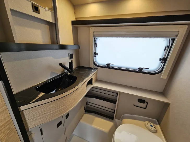 Fahrzeugbild Hymer Eriba Touring 642 UVP 47.730,-/7.830,- Sparen! #11