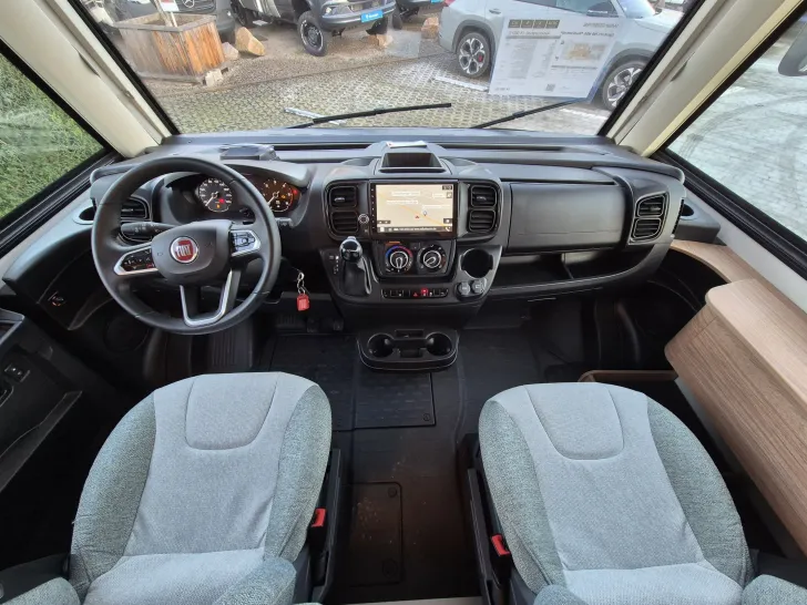 Fahrzeugbild Weinsberg CaraCore 700 MEG *DuoControl* #10