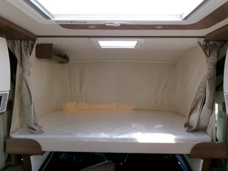 Fahrzeugbild Carthago chic s-plus I 61 XL LE Iveco #9