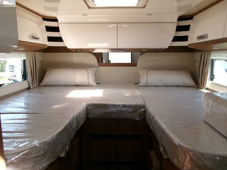 Fahrzeugbild Carthago chic s-plus I 61 XL LE Iveco #16